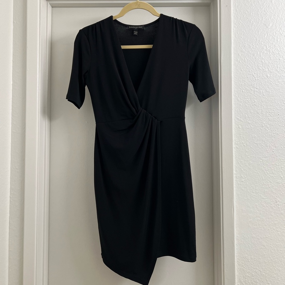 Banana republic v neck black mini dress